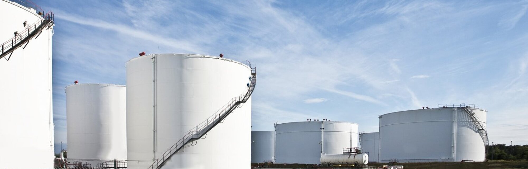 Protego Protection of Storage Tanks in Tank Farms